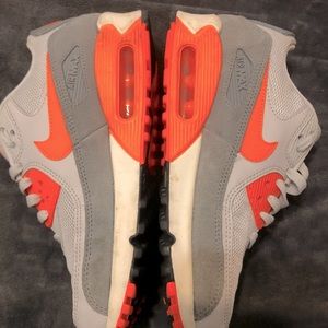 ✨Women’s Nike Air Max’s✨